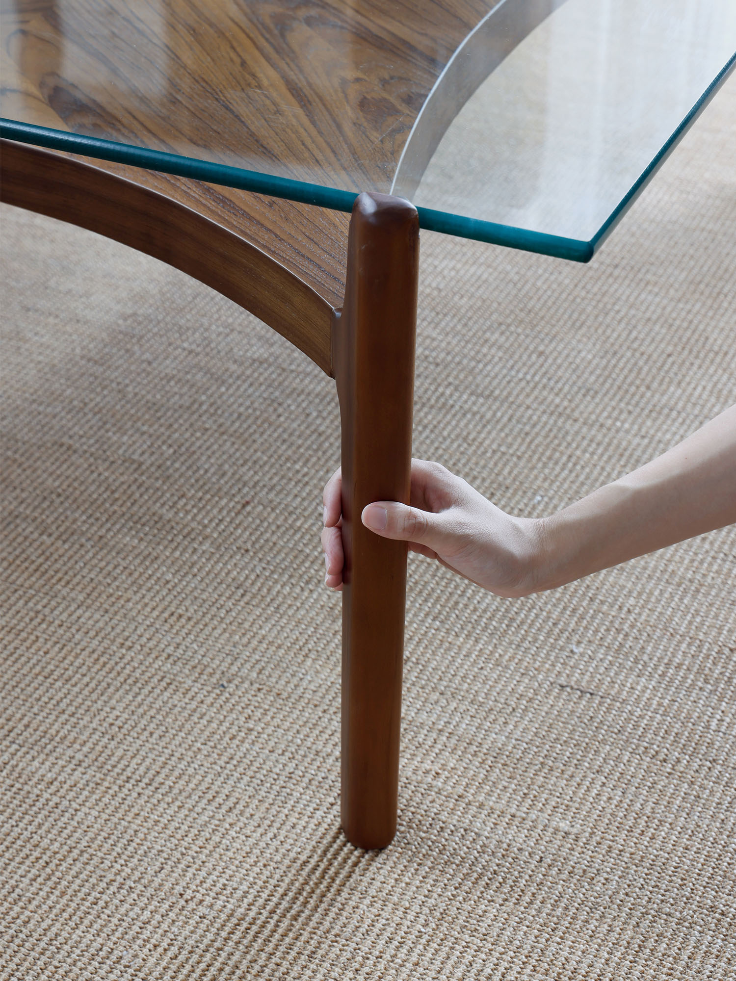 Dome coffee table 17 Dome Coffee Table teak leg and glass corner detail