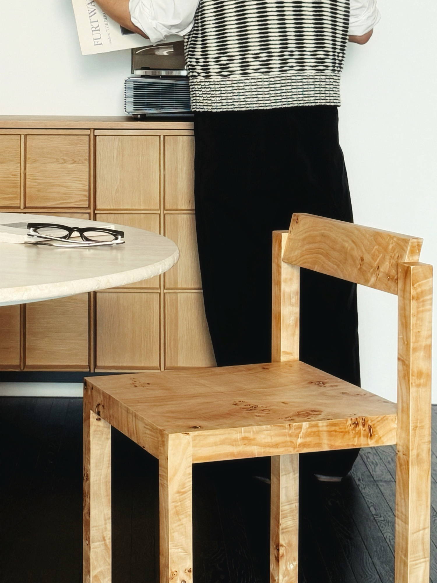 Klein Chair 18 Klein natural poplar burl chair beside dining table