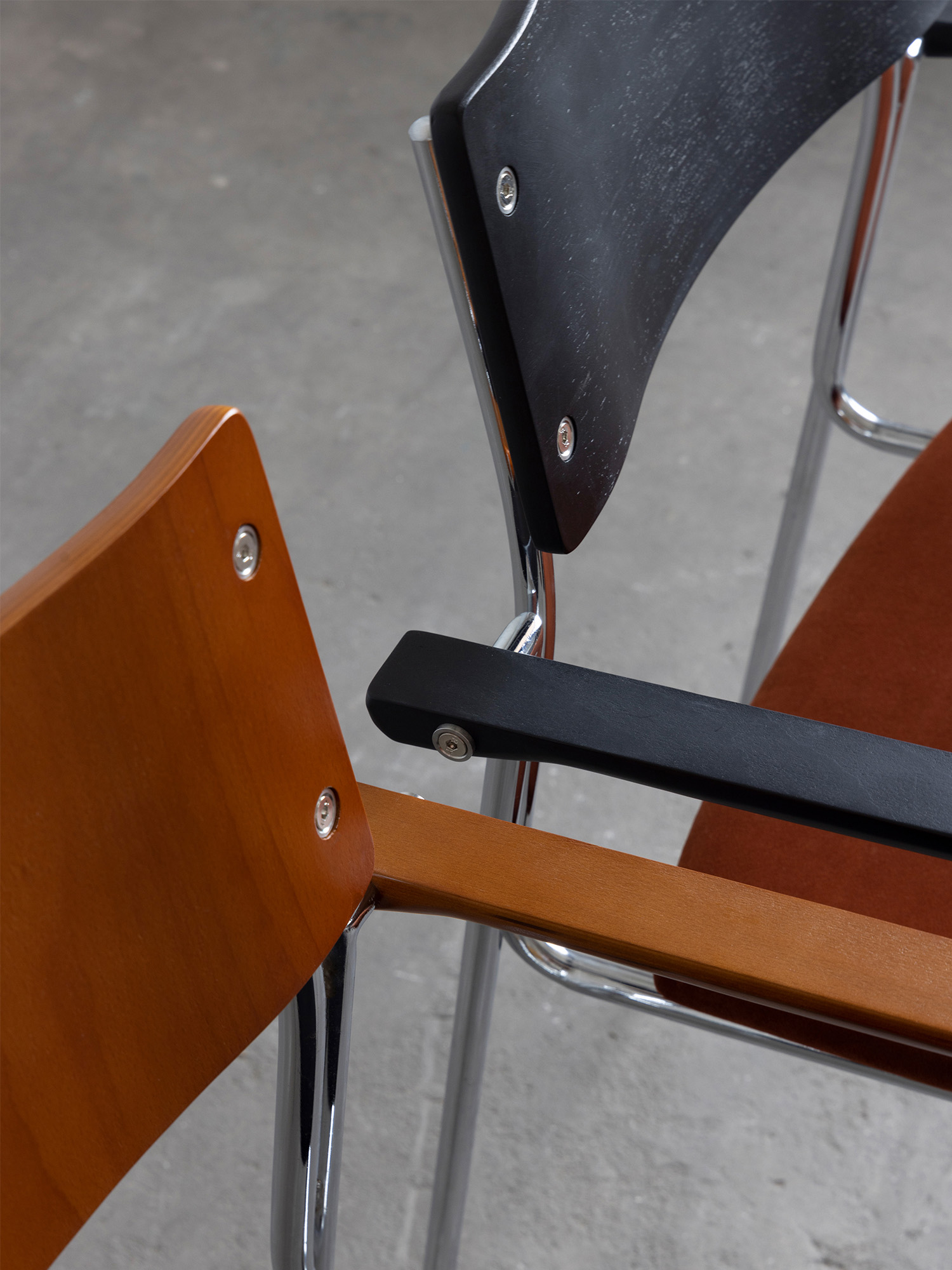 Knight chair 17 Knight Chair backrest and arm finish comparison detail