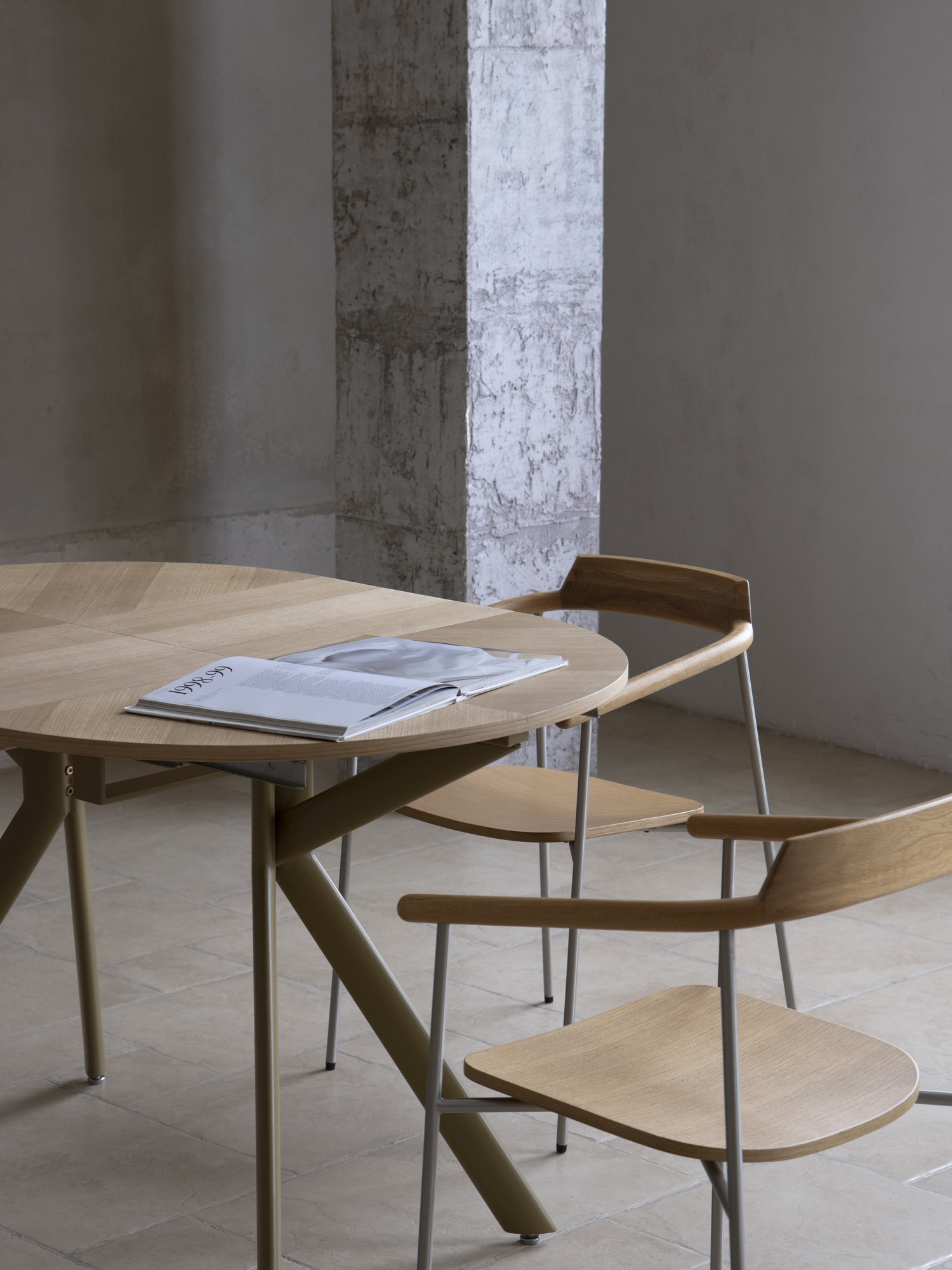 Cirrus Extending Table - Image 2