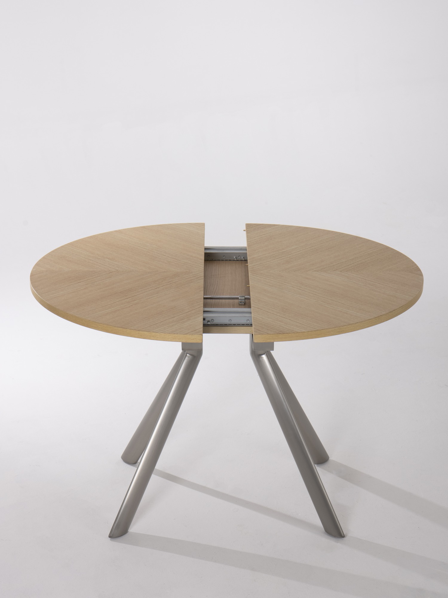 Cirrus Extending Table - Image 13