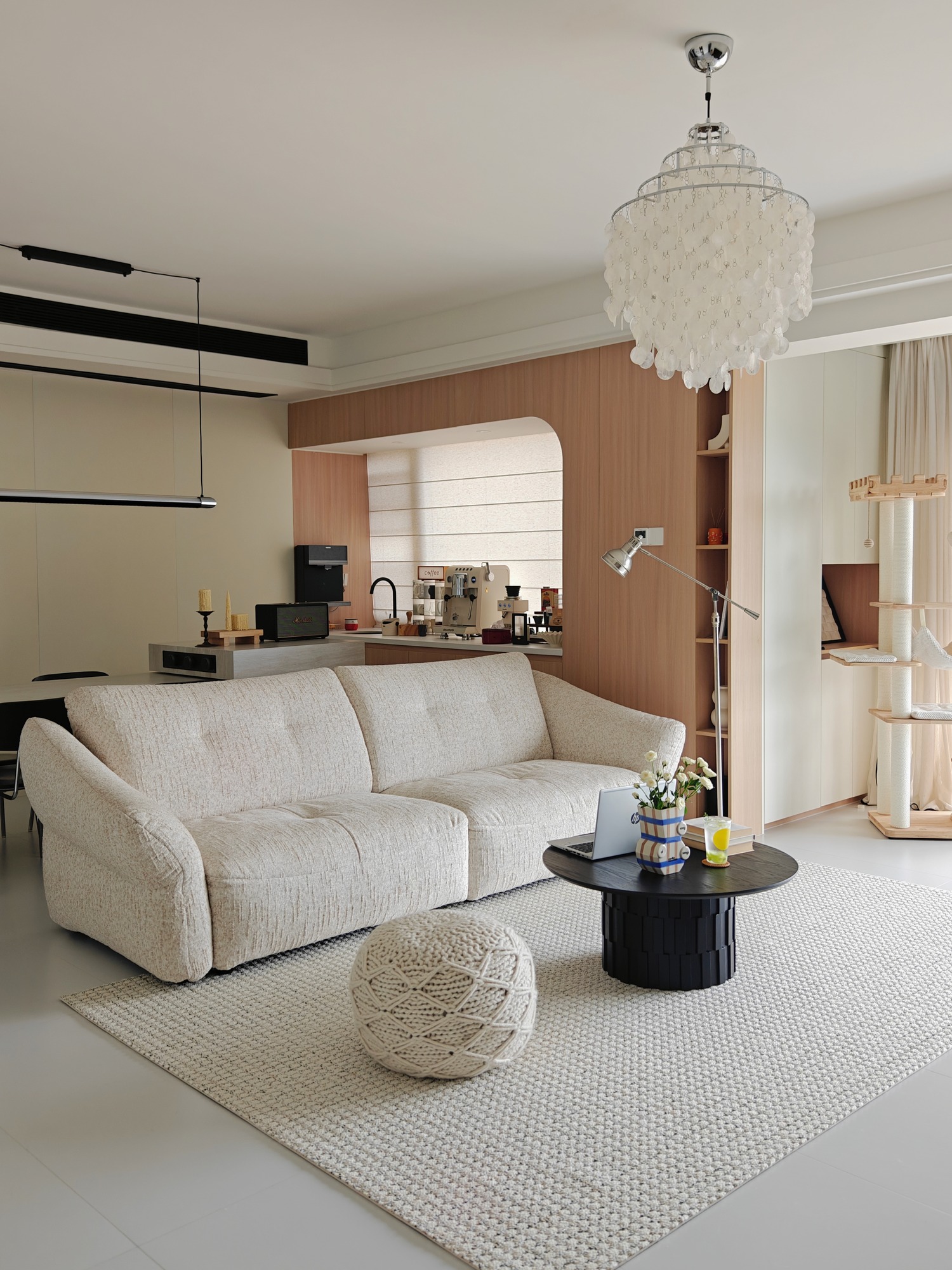 Gewen Coffee Table - Image 14
