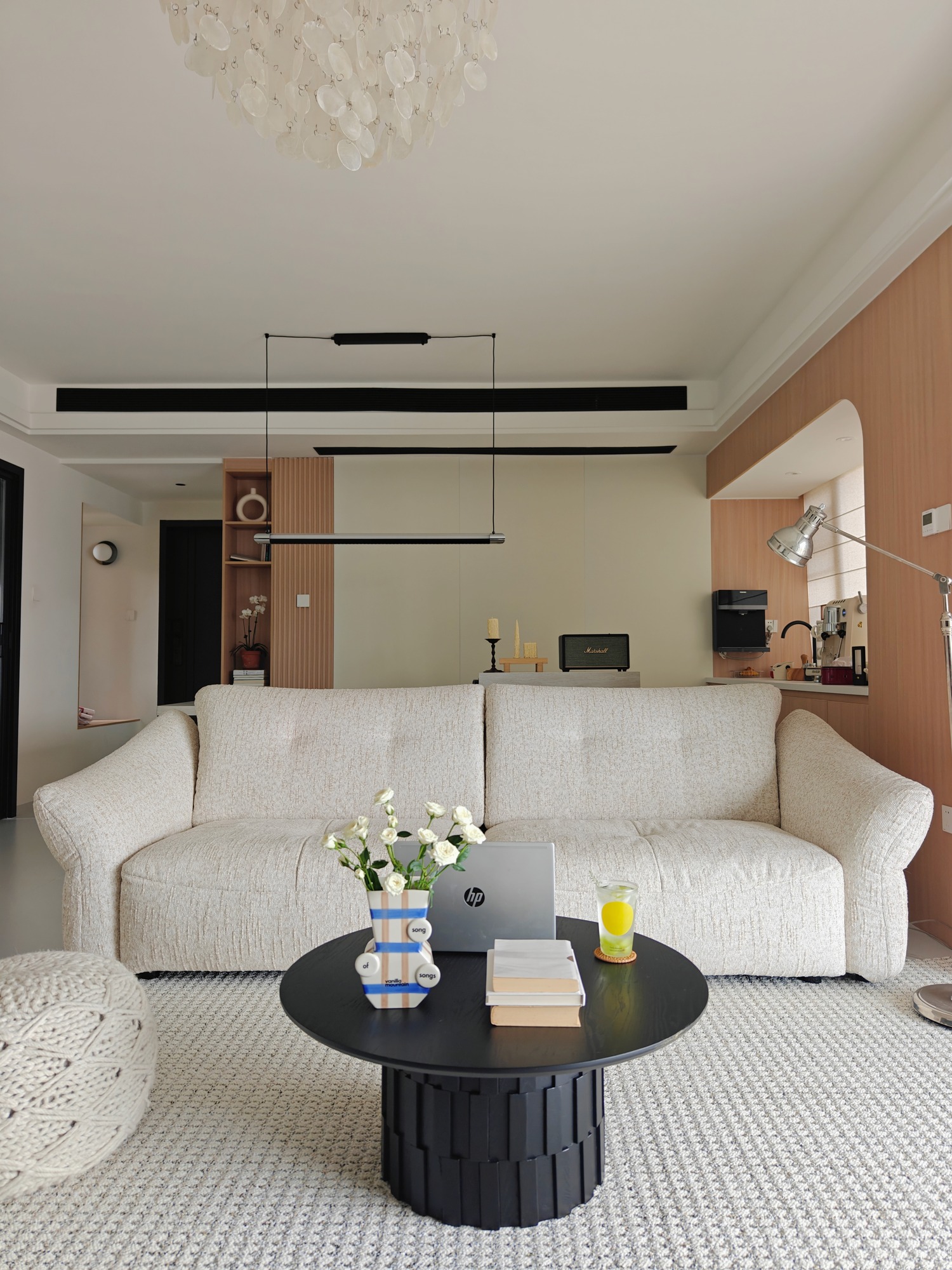 Gewen Coffee Table - Image 15