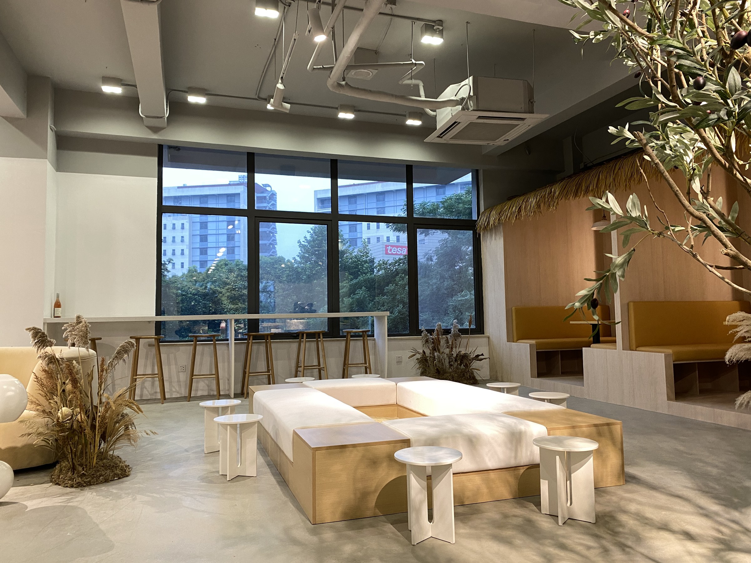 seedcasa-tons-coworking-office-shanghai-office-workplace-project-furniture-03