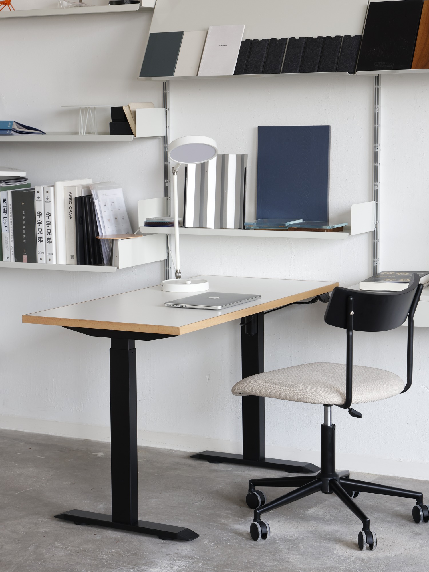 Top Lift Desk - Image 4