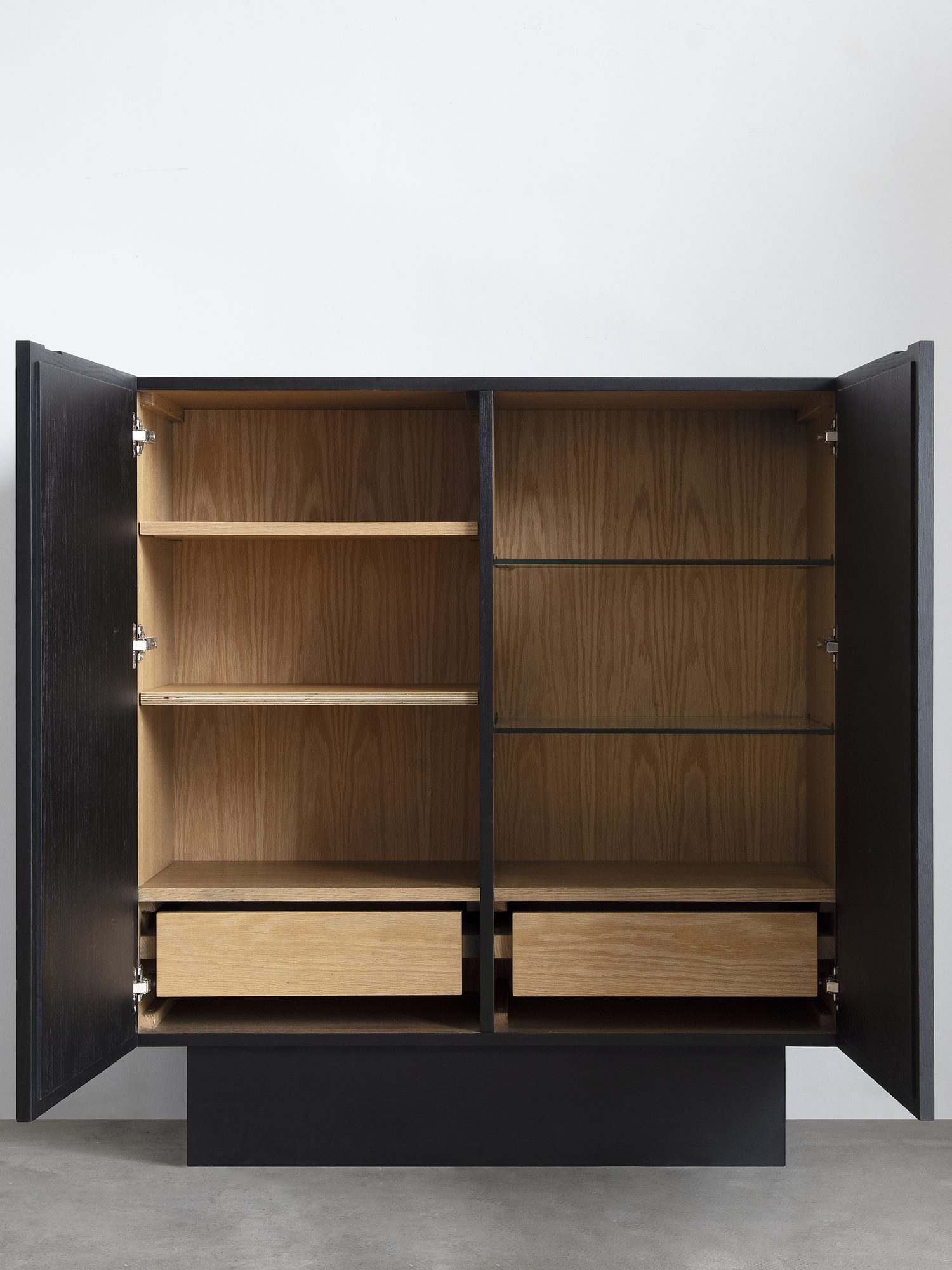 Elly Cabinet 2.0 22 Elly Cabinet 2.0 product view 23