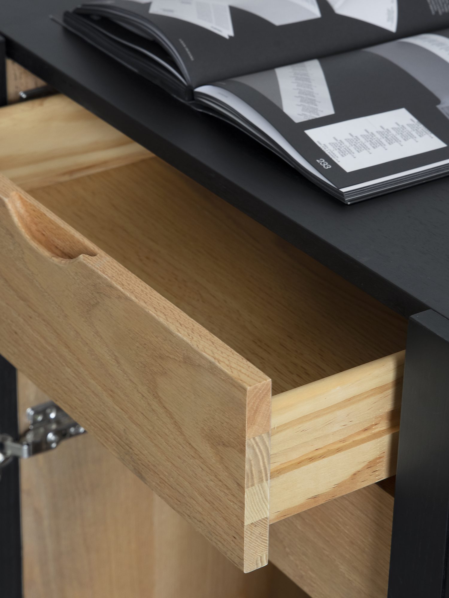 Elly Cabinet 2.0 32 Elly Cabinet 2.0 product view 56